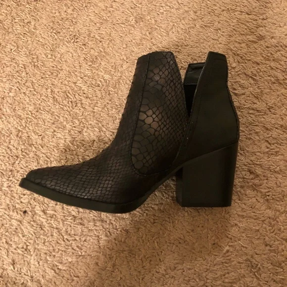 Laura Marano by Not Rated Booties - Picture 5 of 11